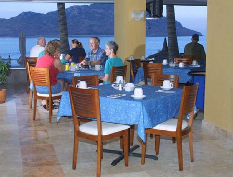 Las Flores Beach Resort Мазатлан Ресторан фото
